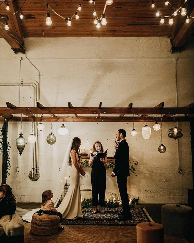 Real Weddings tweet media