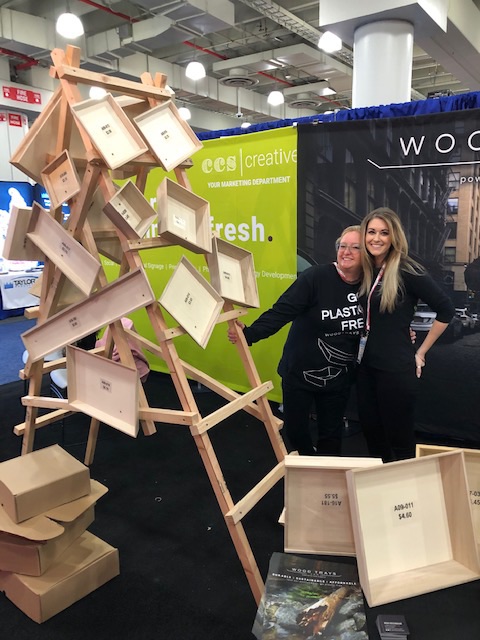 KontosFoods's tweet photo. More from @ThefoodShows, which wraps up today. #CCSCreative, which makes these wooden trays for catering & and beautiful mushrooms from #Dartagnan. Thanks to everyone who visited us. Till next year! 👋
All Kontos flatbread is made in the USA. 🇺🇸
#NYRestaurantShow https://t.co/FjS6g4gCra