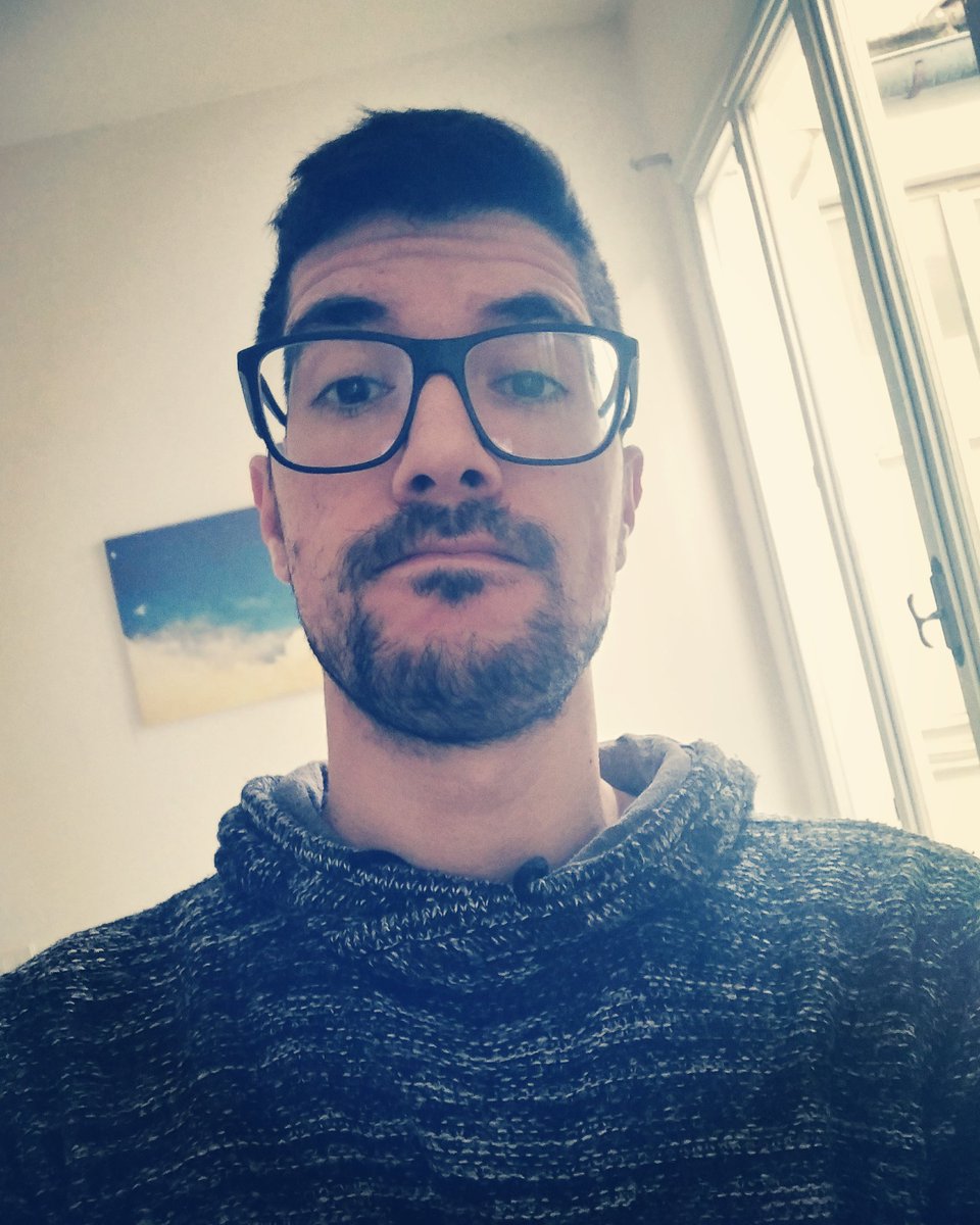 MrFox_86's tweet photo. Oggi in down totale...
#downphase #fuck #bluemood https://t.co/OnQlnSfnM4 https://t.co/O5hDgLWdMq