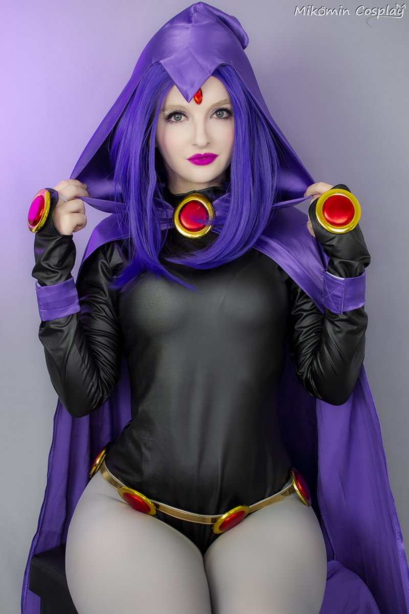 Raven - #teentitans #raven #cosplay Cosplayer: @MikominCosplay - http://ins...