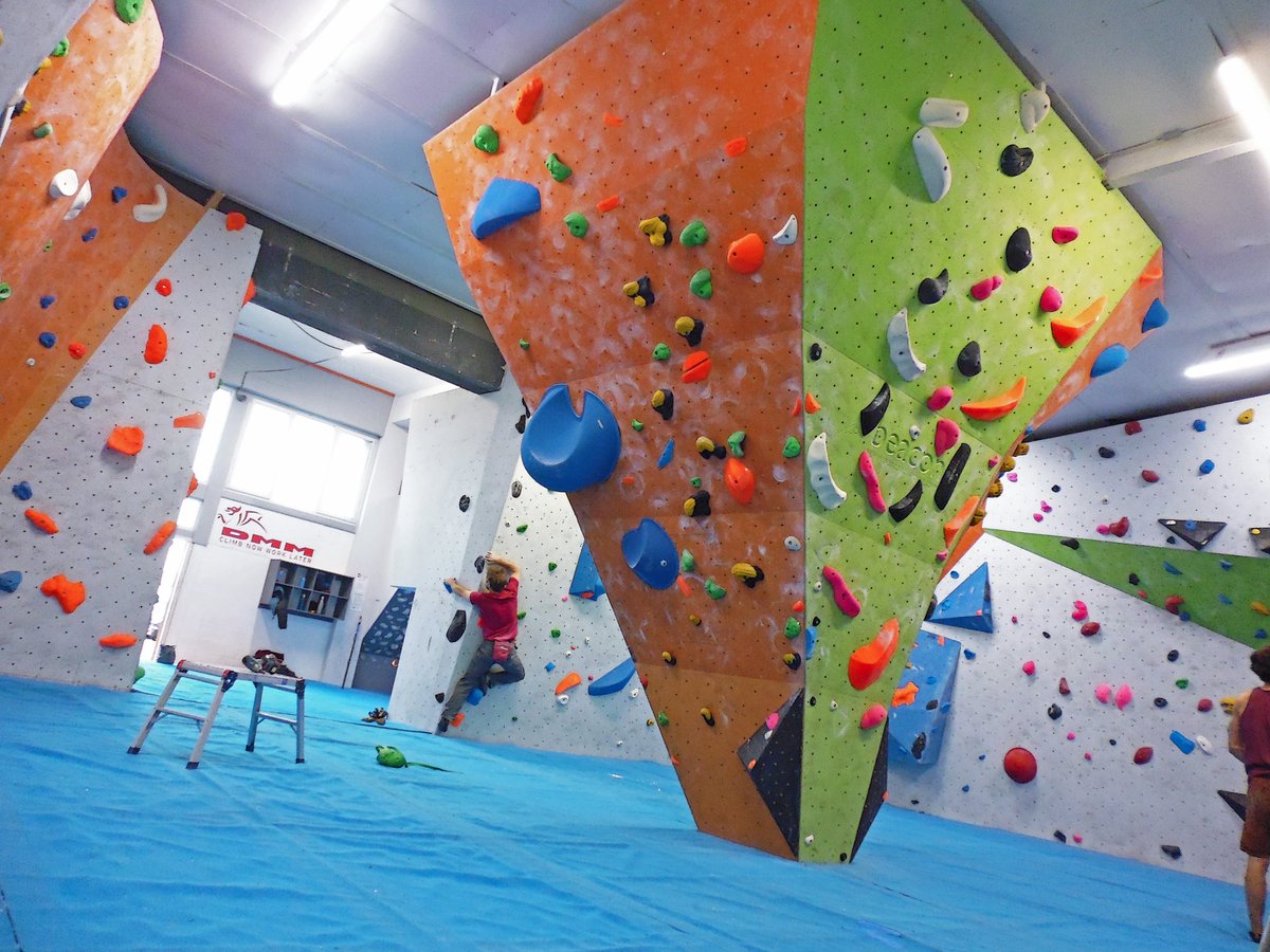 beaconclimbing's tweet photo. That’s it folks. The last 50(ish) problems for this season’s Bouldering Aggregate will be ready from 6pm today… taking us to a record breaking 650+ problems this year! You’ve got just under 4 weeks to get these ticked before the Aggregate officially ends on 5th April. https://t.co/zh4xurqBPL