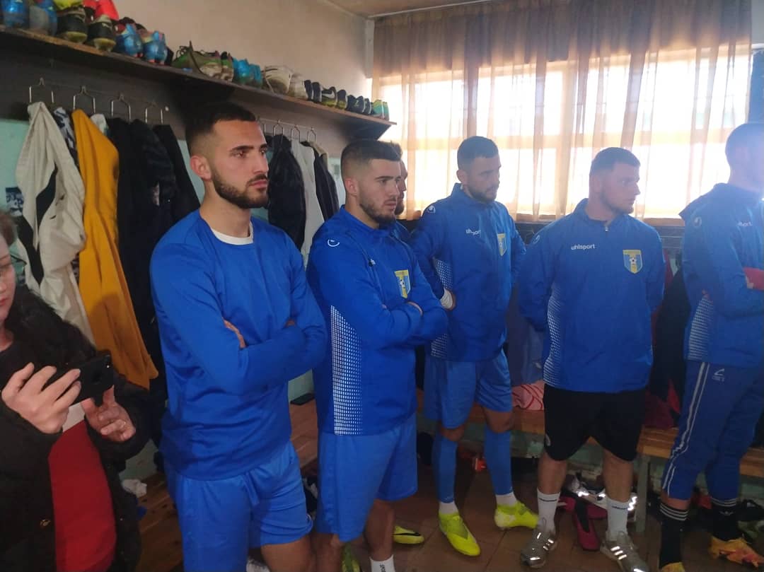 BashkiaP's tweet photo. Një takim falenderimi dhe mirënjohjeje për punën plot sakrifica dhe lojën plot emocione që kanë dhuruar deri më tani për sportdashësit. Edhe 6 ndeshje kanë mbetur që liqenorët të ngjiten sërish në Superligë.  

#PogradecinëSuperligë
https://t.co/8dZ0vb7F9u https://t.co/5dsIxbnifn