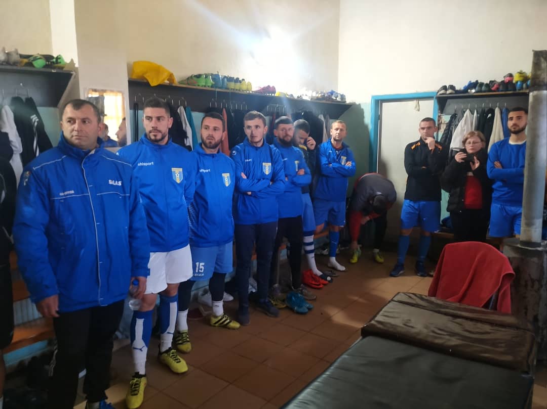 BashkiaP's tweet photo. Një takim falenderimi dhe mirënjohjeje për punën plot sakrifica dhe lojën plot emocione që kanë dhuruar deri më tani për sportdashësit. Edhe 6 ndeshje kanë mbetur që liqenorët të ngjiten sërish në Superligë.  

#PogradecinëSuperligë
https://t.co/8dZ0vb7F9u https://t.co/5dsIxbnifn