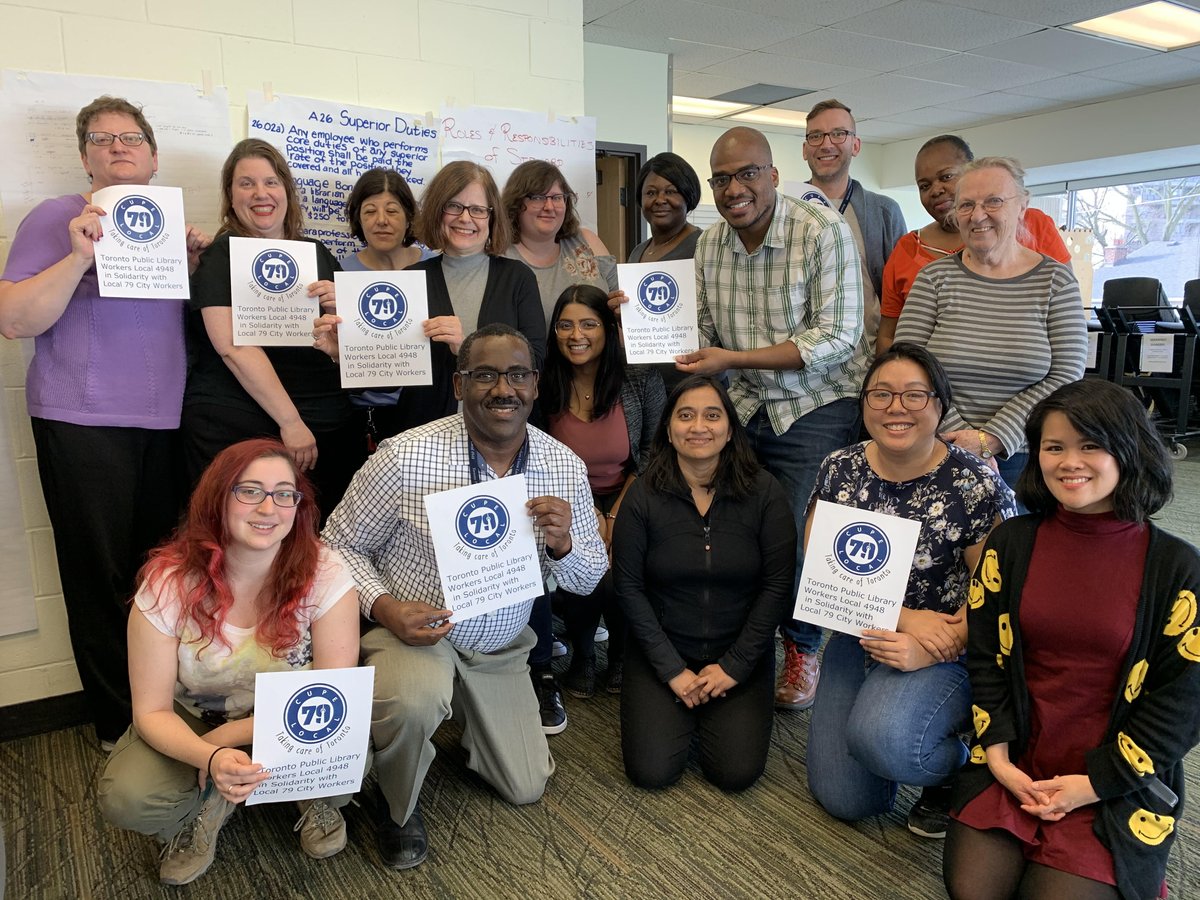 Local4948's tweet photo. @Local4948 #LibraryWorkers stand in #solidarity with @cupelocal79 City workers who are fighting for a fair contract! #fairdeal #publicservice #TOpoli @4948president @CUPEOntario @torontolabour #librarywarriors  Support City Workers https://t.co/W8HYHEAMKq https://t.co/Sh7TD3l4qE