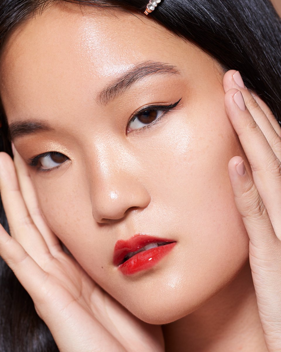 Wallflower Mgmt tweet media