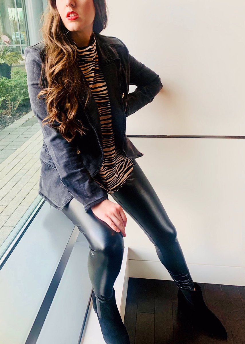 SecretLegwear's tweet photo. Ready for some spring action! Check out our animal-friendly leatherette legging! Perfect for those warmer days~
#Secret #leatherette #spring #animalfriendly #MustHave #women #hosieryessentials #legwear #leggings #wegotyoucovered #canadianbrand designed by #canadiandesigners https://t.co/8oXHBmn0OB