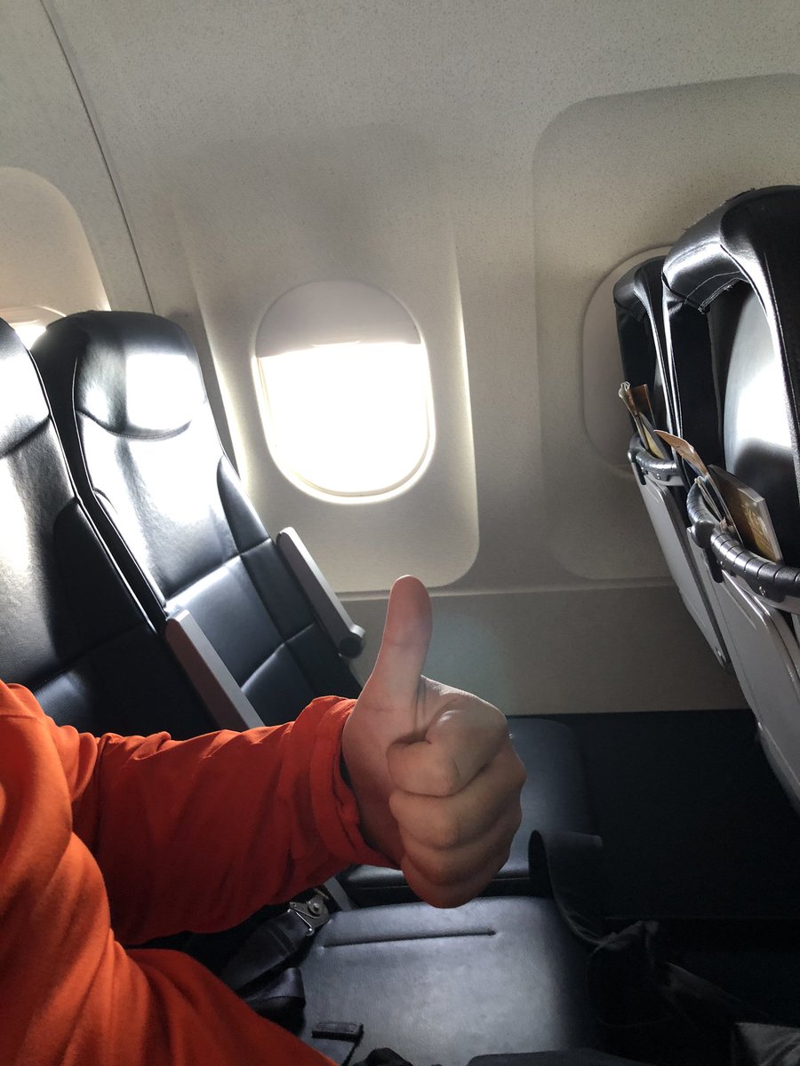 Coach_Peacock's tweet image. OL coach’s dream scenario on my flight back to Florida yesterday! Life is good!👌😂🤣 #BigManProblems