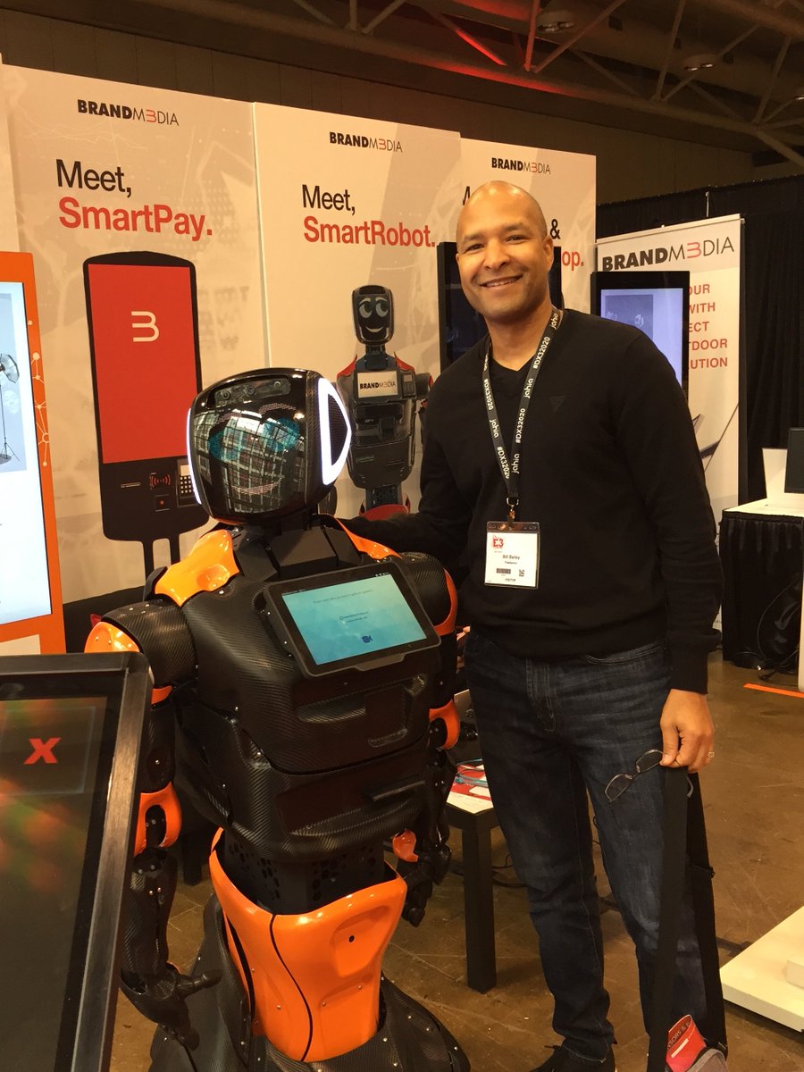 busy_b1969's tweet photo. Greeted at the entrance by this guy....too cool! 
#fiveisalive
#DX32020 https://t.co/PV6Ij118XA