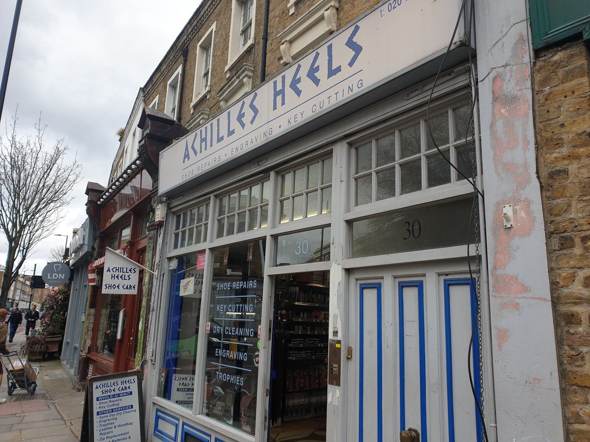 StartLicensing's tweet photo. Love the name of this shop.
#achillesheels #shoemenders #cobblers
#retailers with a sense of humour !
#kingscross #london
#retail #shopnames https://t.co/s4TnbMVVBm
