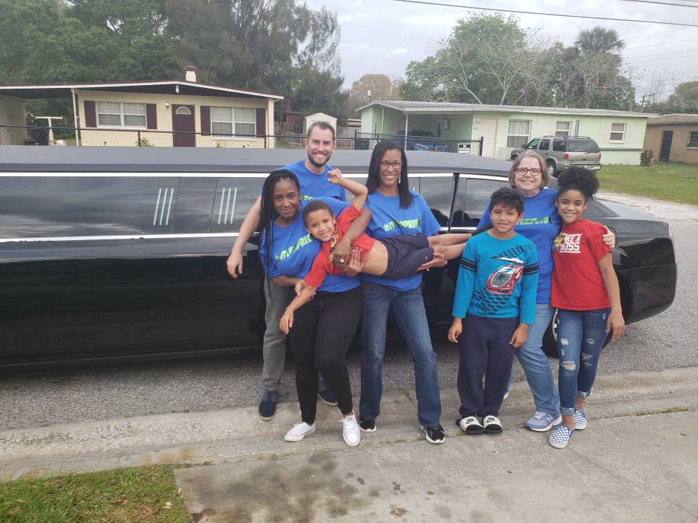 Ippolito families rock! ⁦<a href="/IppolitoHCPS/">Ippolito Elementary</a>⁩ ⁦<a href="/JosephCopello/">Joseph Copello</a>⁩ ⁦@YinkaAlegeHCPS⁩ ⁦@TMcManusHCPS⁩