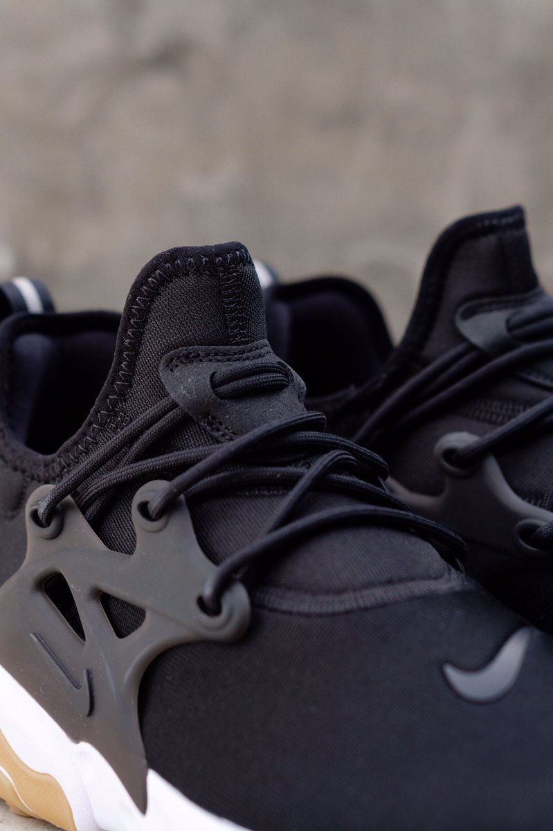 nike presto black gum sole