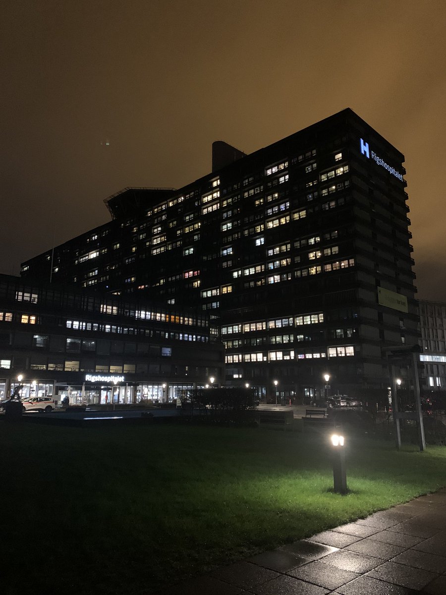 JanniMT's tweet photo. Herinde arbejder hverdagens helte - tak @Rigshospitalet ♥️ Pas godt på hende.
#mitDanmark #Uniktsundhedsvæsen #taknemlig #fuckcancer https://t.co/XyxG5l6VLF