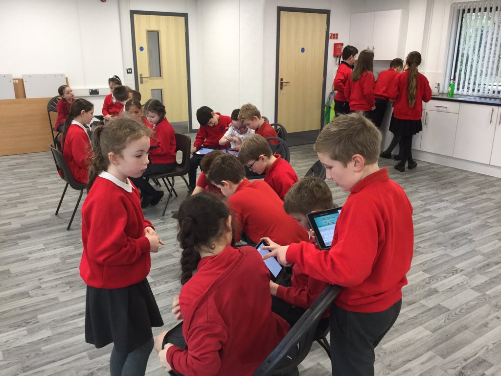 Another successful lunchtime club led by the Digital Leaders! Year 4 got to explore iMovie and create a mini trailer. Da iawn! 👍 #SAMsDigitalLeaders #TechyClub