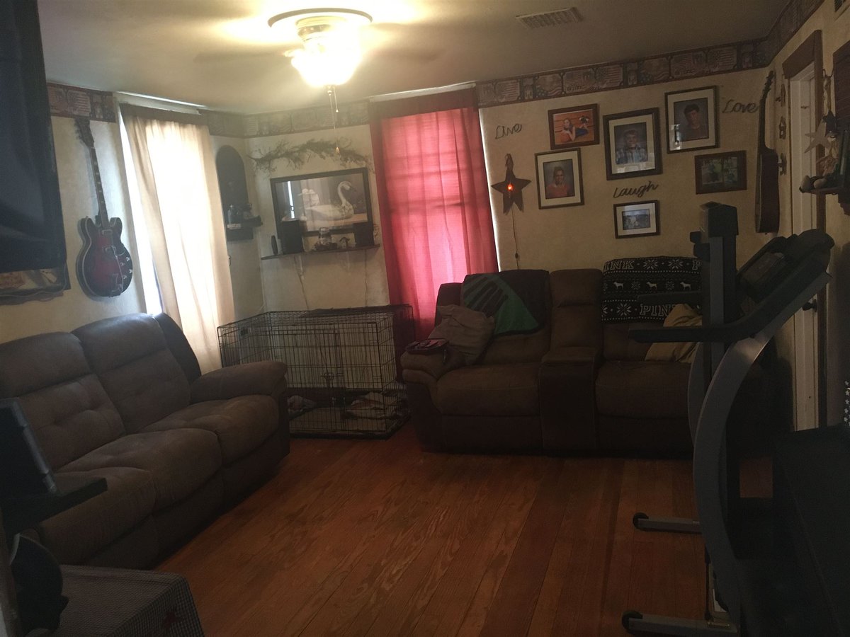 Terrell_Realty's tweet image. NEW LISTING!
205 N Arnold St. Roann
$59,000
3 bedrooms, 1 bath. Replacement windows throughout and 1 car detached garage.
Schedule a showing!
📲(260)563-7478
🏡532 N Cass St. Wabash, IN
💻terrellrealtygroup.com

propertypanorama.com/instaview/irml…