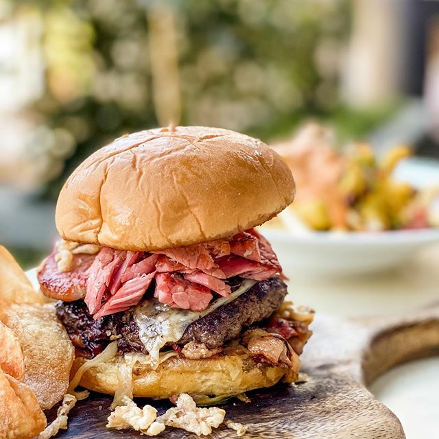 MousePlanet's tweet photo. March Burger of the month at Catal! Angus beef patty, corned beef, bacon braised cabbage, crispy sauerkraut, Swiss cheese and Dijon mustard. #stpatricksday #photobytap #catalrestaurant #downtowndisney #hamburger #burger #cornedbeef https://t.co/0p3tZUnTBs @toddapickering https://t.co/2v7twT0gtv
