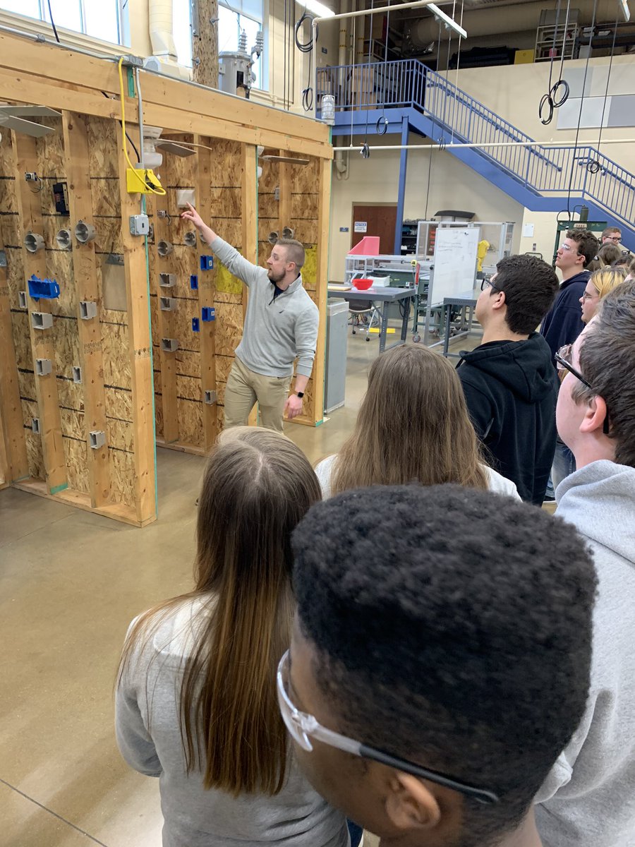 washcogifted's tweet photo. Great Day! WCHS freshmen visited ECTC Springfield Campus and TGKY! #WCPride #WCGT https://t.co/7Gtu1fdNRe
