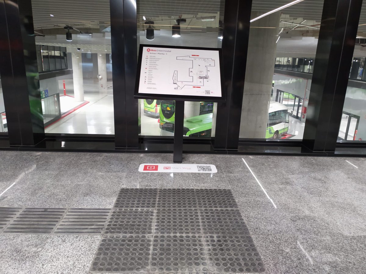 puntodis_'s tweet photo. #Puntodis🔴 se ha encargado de colocar los mapas hápticos, para ver y tocar, en todas las zonas de la estación de autobuses de #Bilbao. La terminal cuenta también con #MapsVoice🗺, con la información necesaria de cada planta en 3 idiomas.
#Accesibilidad #ComunicaciónAccesible https://t.co/3Zbi3UNZRw