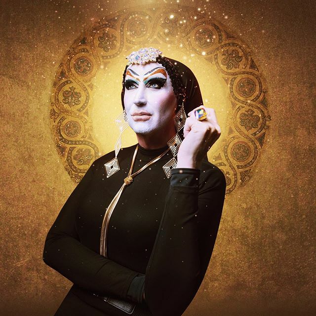 ApolloFoto's tweet image. She’s not a virgin but she loves being Merry.  So happy to photograph Sister Roma! 📸 @dakarai 👸 @sister_roma 🙌 @polypoptart 
#drag #sfdrag #adobe #photoshop #dragrace #rpdr #photoshoot #sistersofperpetualindulgence  #photomanipulation ift.tt/2W2AuPs