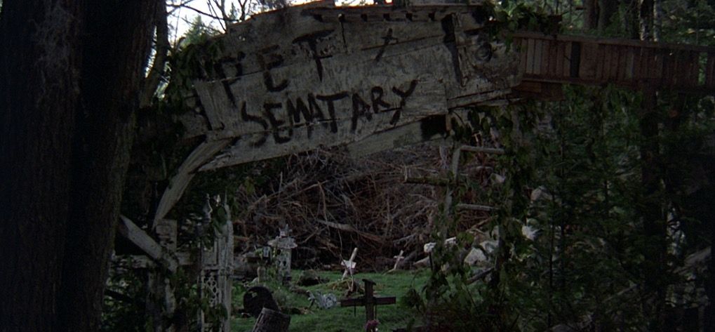 TheNerdFu's tweet photo. Original #PetSematary Screening at the Actual Pet Sematary Filming Location in Ellsworth, Maine! #horror #OnSetCinema
https://t.co/Q9iY7CW25d https://t.co/zYVe79EZE6