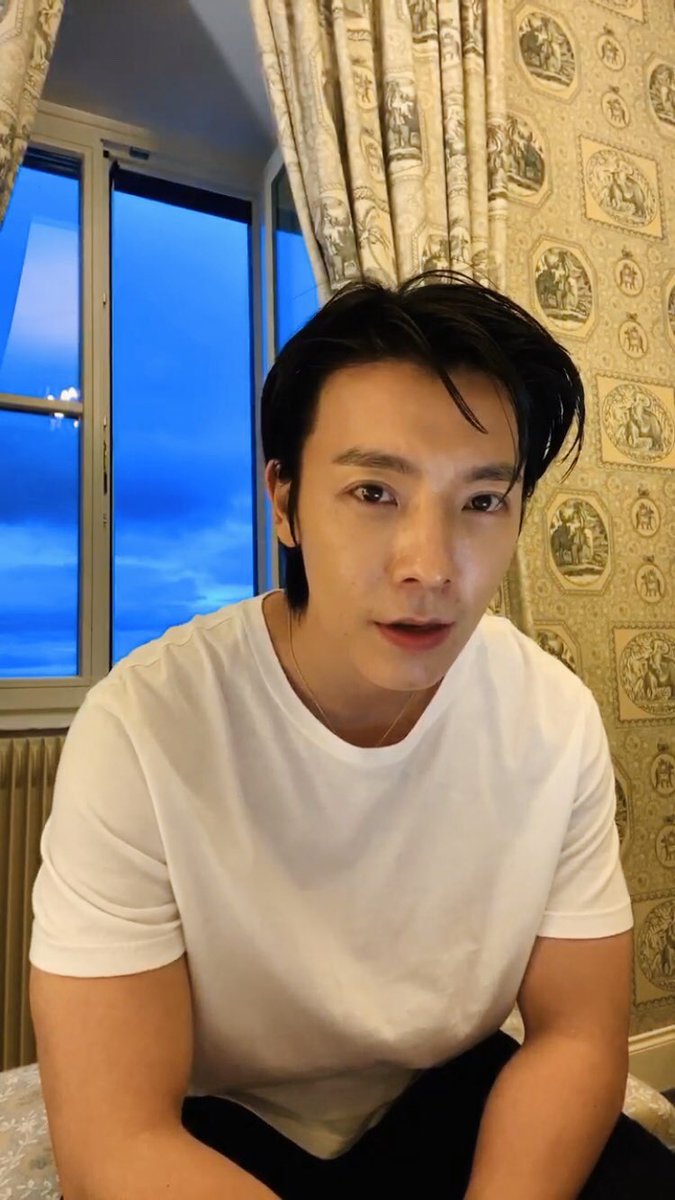 merman861015's tweet photo. 2020.03.11 #Donghae Youtube Live {2} https://t.co/2rb3yOSfqw