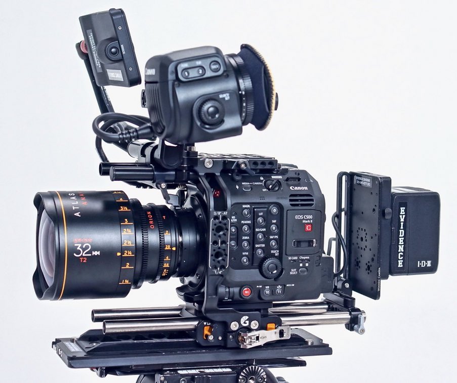 What a set up! Our friends over at <a href="/EvidenceCameras/">Evidence Cameras</a> showing off their rigged out <a href="/CanonUSApro/">Canon USA Pro</a> C500 Mark II with the <a href="/brighttangerine/">Bright Tangerine</a> Left Field Cage and <a href="/AtlasLensCo/">Atlas Lens Co.</a> 32mm #anamorphic... wow