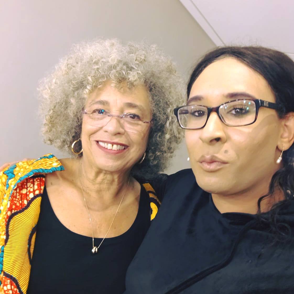 Justice For Moka Dawkins - #JusticeForMoka ✊🏿✊🏽 on Twitter: "For #InternationalWomensDay Moka Dawkins met with Angela Davis and joined @MaggiesToronto outreach worker Iman for her talk at #UofT! They spoke about #JusticeForMoka,