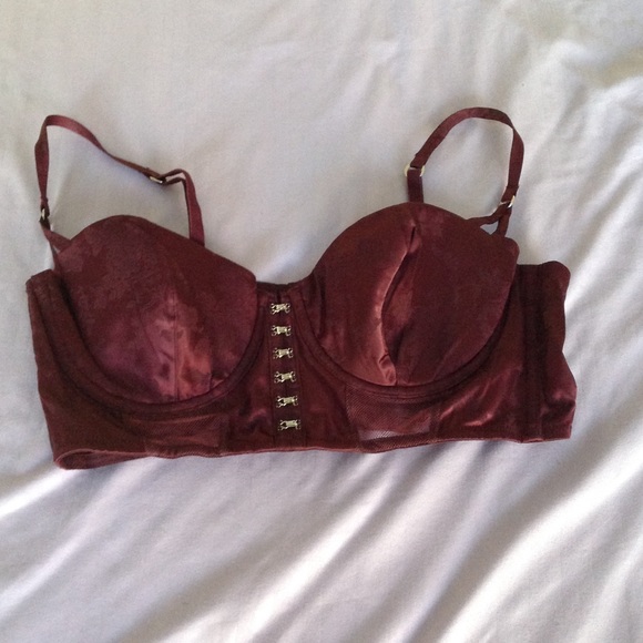 So good I had to share! Check out all the items I'm loving on @Poshmarkapp #poshmark #fashion #style<a href="/tag/fashion"class="tags"><span>#fashion</span></a><a href="/tag/shopmycloset"class="tags"><span>#shopmycloset</span></a><a href="/tag/style"class="tags"><span>#style</span></a><a href="/tag/victoriassecret"class="tags"><span>#victoriassecret</span></a>