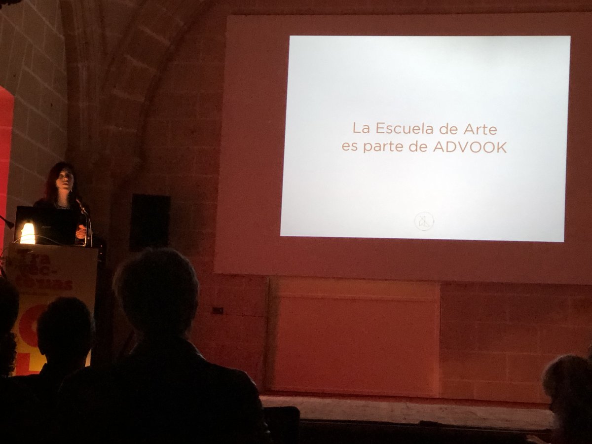 easdjerez's tweet photo. Genial!!!Oportunidad de conocer el trabajo de @advook editorial especializada en #libros de #comunicacióncomercial, #comunicacióncorporativa , #comunicacióninstitucional, #publicidad, #marketing y #culturademasas
#eajerez #formación #futuro #comunicación #cultura @CEPdeJEREZ https://t.co/RfXc0wgw9j