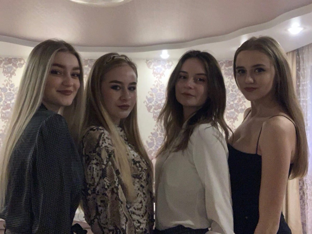 murviola_'s tweet photo. 👯‍♀️👯‍♀️♥️ https://t.co/Eo69mhxxvr
