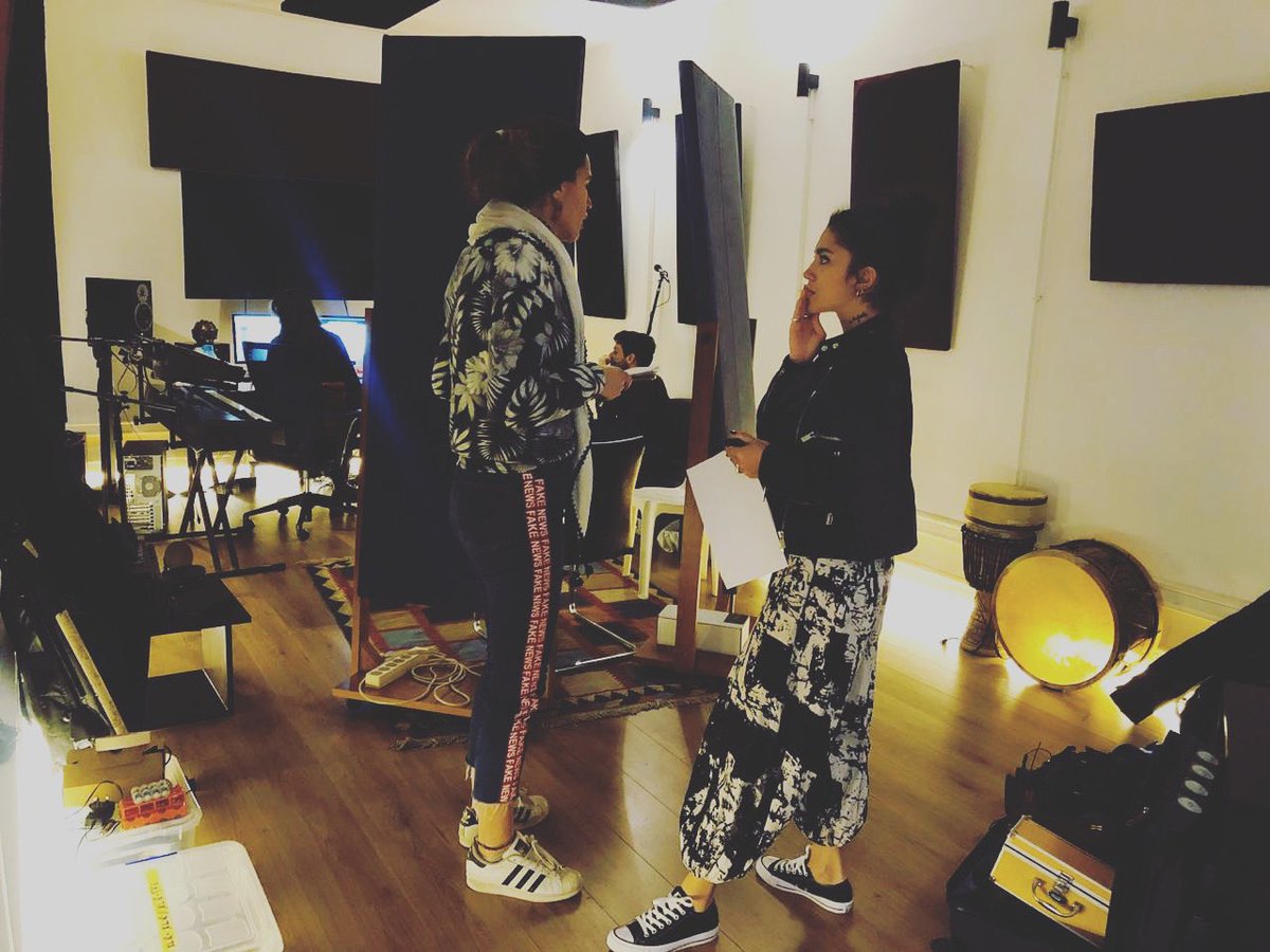 Director Hassiba Freiha and ‘Farah’s’ lead cast Stephanie Atala get together for a ‘Farah’ ADR session.  It’s all coming together nicely.
Scénariste Hassiba Freiha et l’actrice principale de « Farah » Stephanie Atala se retrouvent pour une session de post-synchronisation. #farah