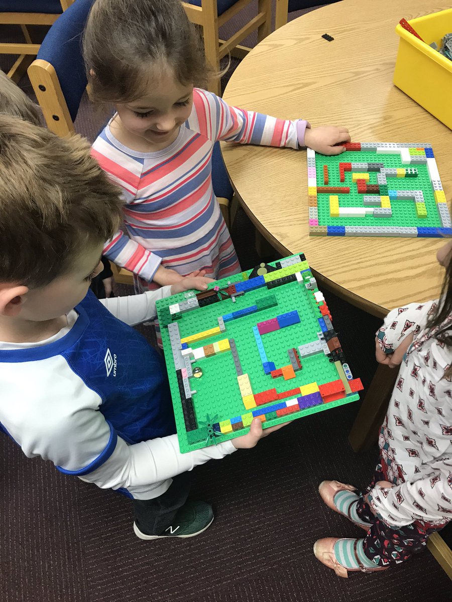 CFESRedBirds's tweet image. Kindergarten students are hard at work building marble mazes! @CFESKinder #tinyengineers @FCPSSTEAM @Region4FCPS @LEGO_Education