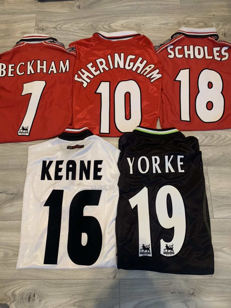 chrissyogorman's tweet photo. Delighted to have completed the Treble set πΎπͺ #99Treble @mufcshirts @paulenglish1961 @RiZzyUTD https://t.co/M7Qo46fCjf