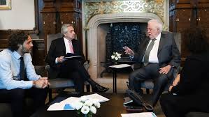 El presidente Alberto Fernández encabeza en reunión para discutir nuevas medidas de prevención ante el avance del coronavirus, la enfermedad que mantiene en vilo a varios países del mundo, entre ellos Italia, en cuarentena total desde ayer.