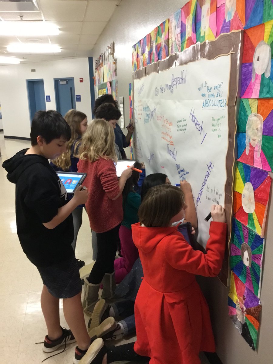 Graffiti wall! Focusing on positive character traits. ⁦<a href="/lord_512/">Shes Shes</a>⁩