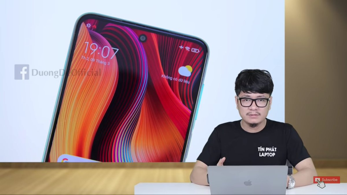GadgetsFlix's tweet photo. Alleged Live images of #RedmiNote9Pro with centered Punch-hole display &amp; side mounted fingerprint scanner
#xiaomi #Redmi #RedmiNote9 #RedmiNote9Promax https://t.co/1Ot4c2ElYp