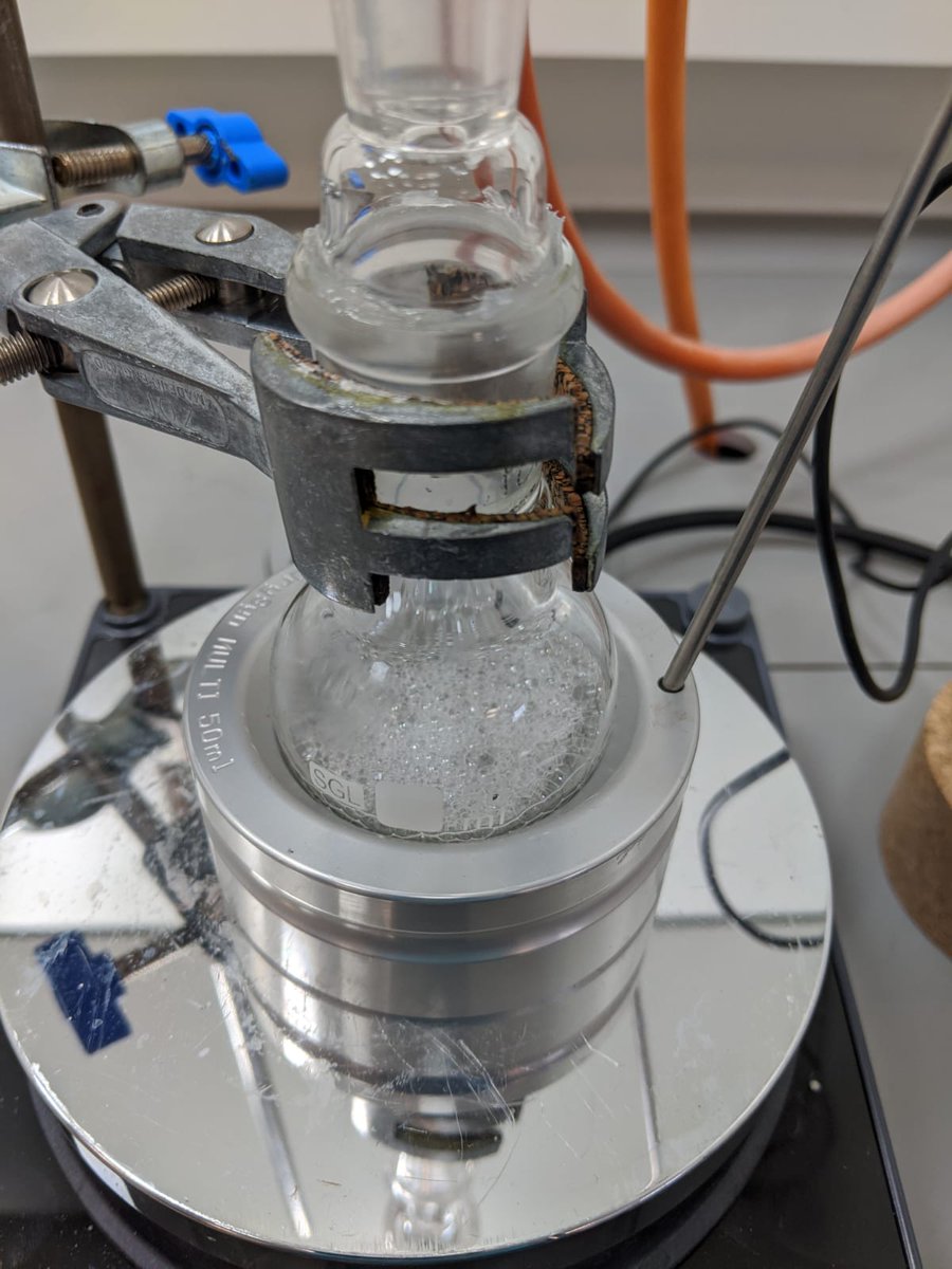 keelechem's tweet photo. Today, our second years have been synthesising phosphines in the lab #ExperimentAtKeele https://t.co/60VqxeDMaX