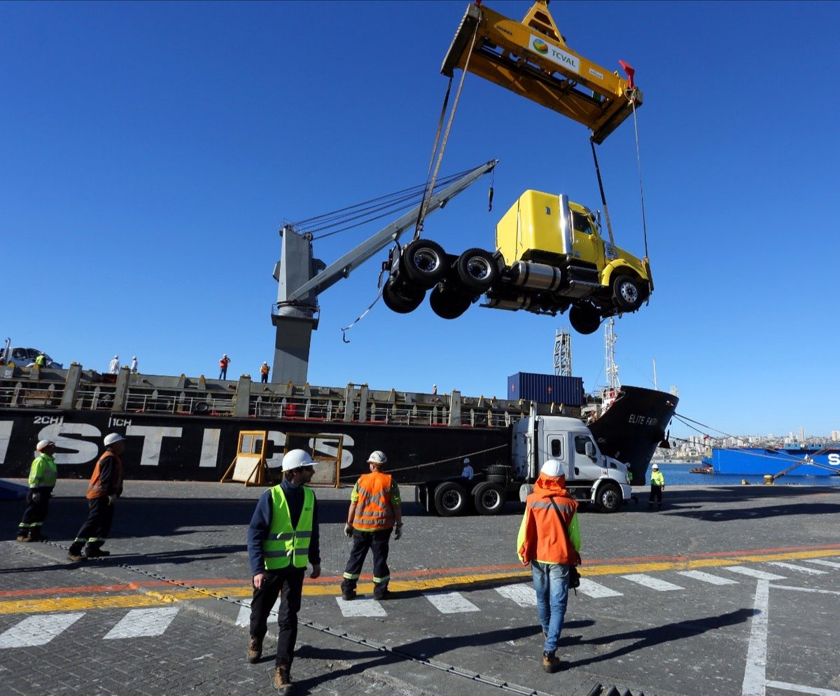 PortValparaiso's tweet photo. El VII Encuentro de Logística y Comercio Exterior, #ENLOCE, tendrá lugar el próximo 2 y 3 de junio en #Viñadelmar
Expertos de #Inglaterra #España y #Holanda ya están confirmados.
Interesad@s inscribirse👉 https://t.co/dQ9dfU9TLD
➡️Más info👉https://t.co/2jLCh5D8xC https://t.co/Ti86Dh9kSd