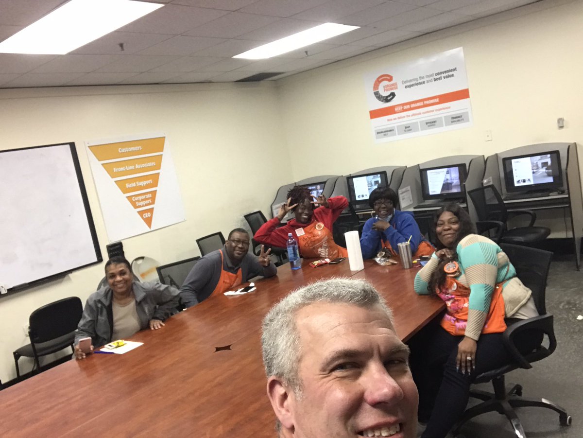 Tom Foust tweet media