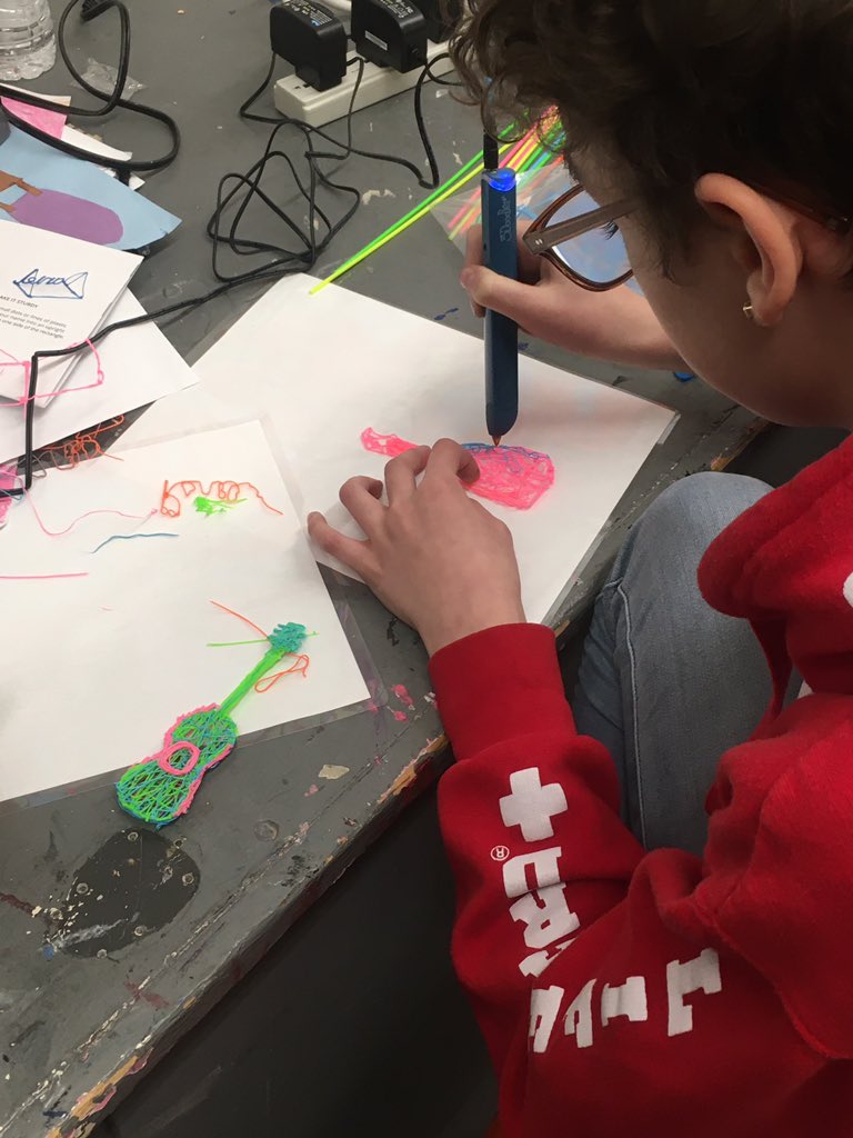 MissDemfromSTEM's tweet image. The STEM STARS CLUB is using the 3Doodler pens to create amazing projects. Drawing in the air and doodling is awesome! What would you create? @demfromstem @CWCGCMS