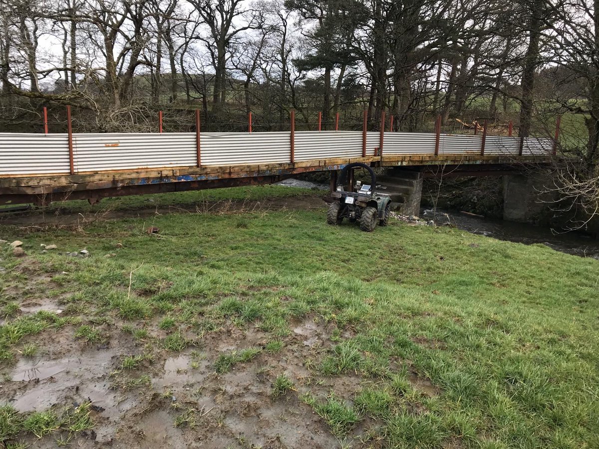 GrasstecLtd's tweet photo. Good use of 2 artic trailers to cross a river on a farm in Wales. #teamdairy #farming #farm365 #farmmapping https://t.co/yvRXcrxSwd