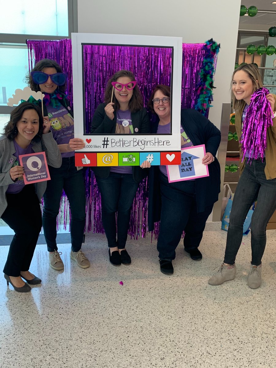 jbath13's tweet photo. What a great way to celebrate International Women's Day with @TDAmeritrade friends who are making our company and our community a better place for everyone. 

Up next, we're hearing from @LGavican_TDA 🙌🏻 #EachforEqual #BetterBeginsHere https://t.co/X2yE0x52BU