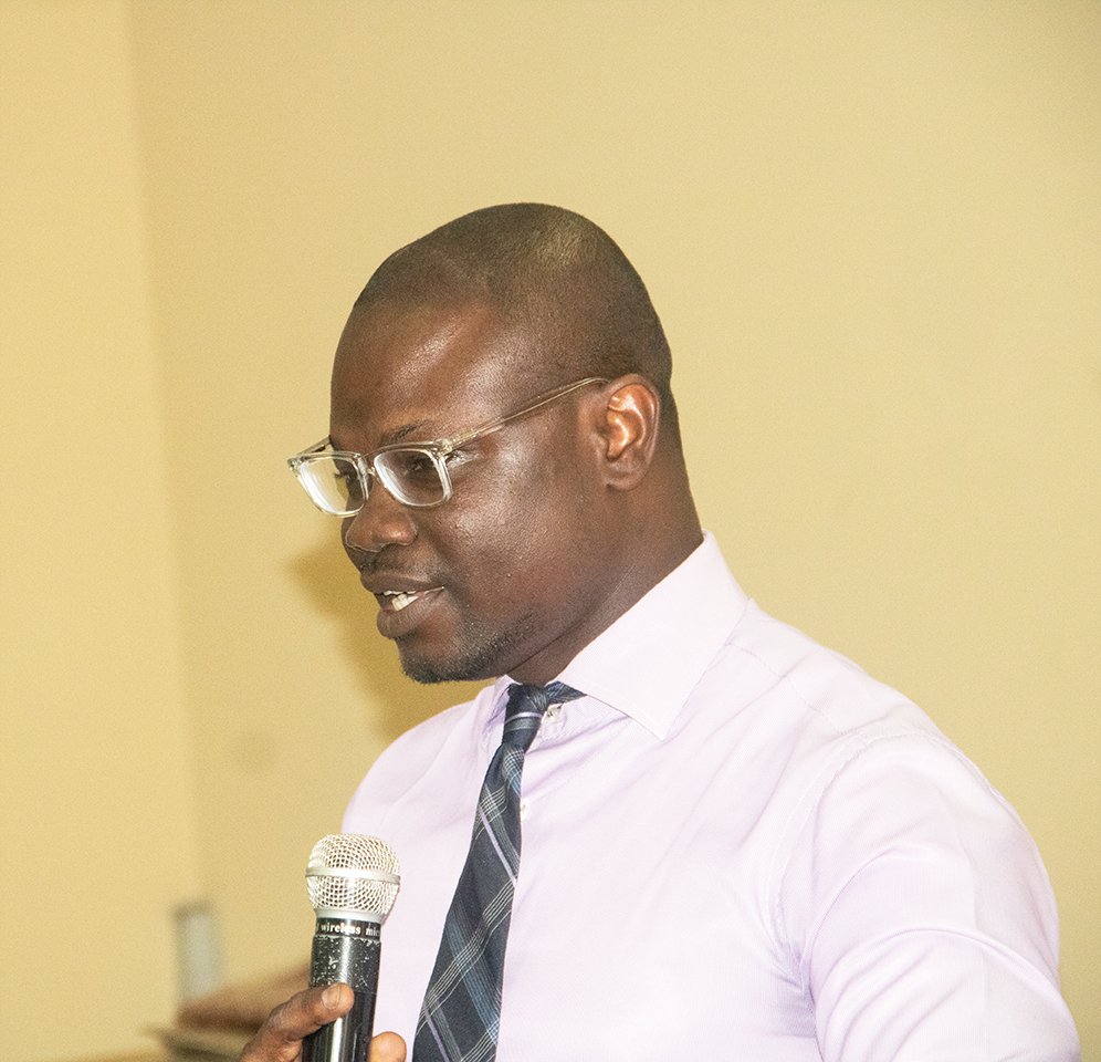 Bergerpaintsng's tweet photo. Company Secretary/Legal Adviser, Mr. Ayokunle Ayoko giving the closing remark at our in house program organized for the celebration of #internationalwomensday.
#Bergerpaints #Bergerpaintsnigeria
#Coloursoflife #Coloursofnaija
#Humansofberger #Womensmonth
#Womensofcolour https://t.co/bkANB4q4Qf