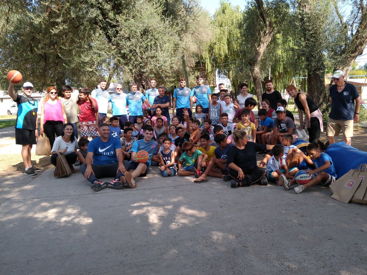 ZÁRATE BASKET SOCIAL ⛹🏼⛹🏽‍♀️⠀
⠀
Continúan las jornadas recreativas. Esta vez en el CEPAM 6 de Agosto con los chicos del barrio.⠀
⠀
Mañana estaremos en el barrio España desde las 14hs. ⠀
⠀
#VamosZárate #básquetparatodos