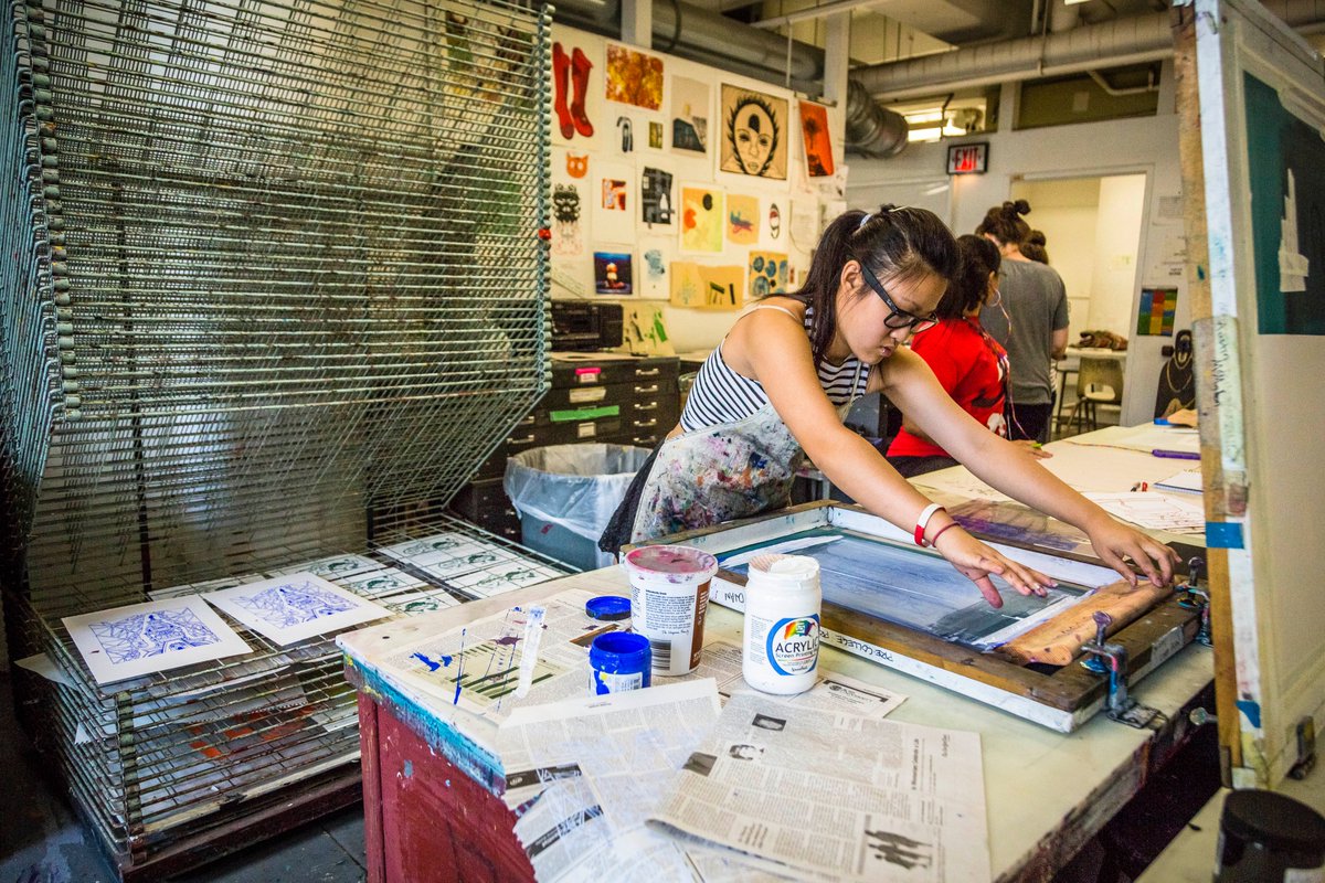 UArtsCE's tweet photo. Plan your creative summer ☀️ From writing and dancing to music production and printmaking – we have a creative opportunity for everyone. Explore our summer courses: https://t.co/oMZ08e2lhc https://t.co/sL6tzg4Ba4