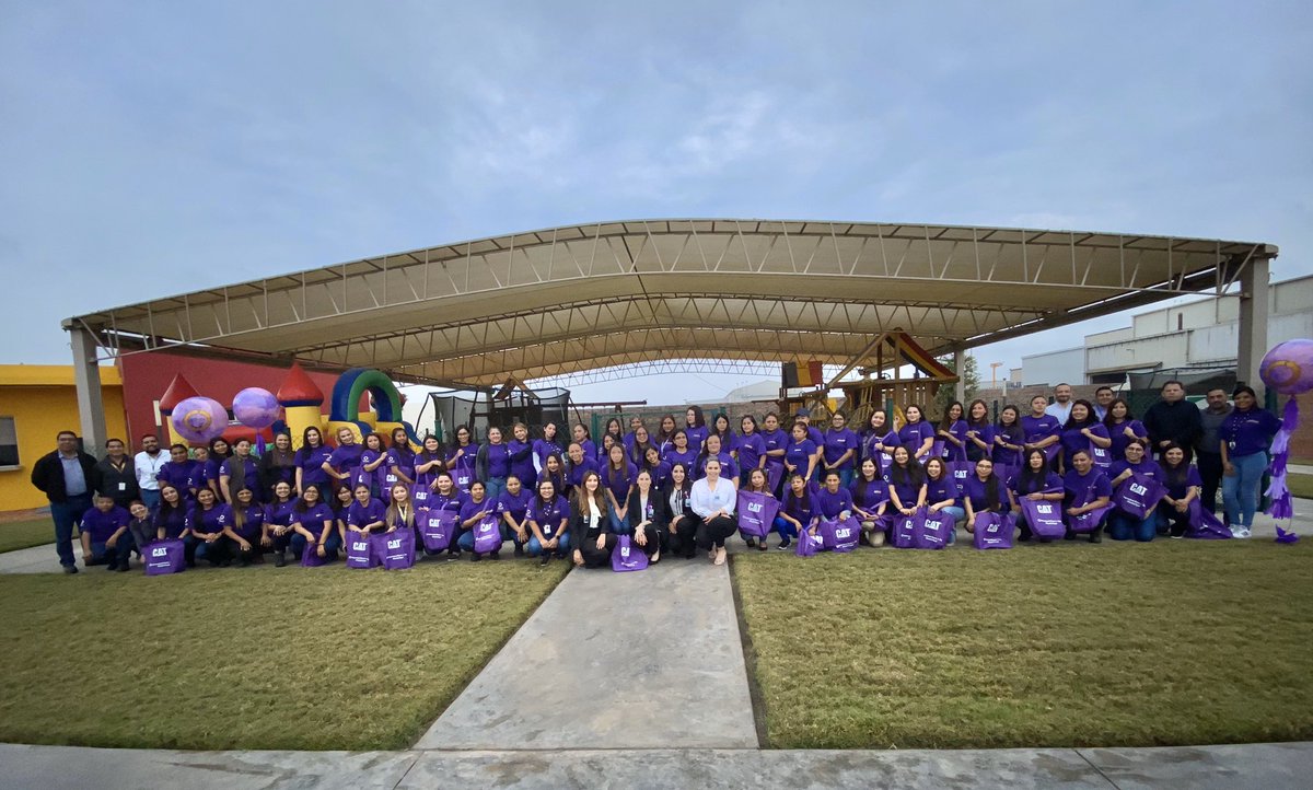 AmpracReynosa's tweet photo. En conmemoracion al Día Internacional de la Mujer se impartió la conferencia “Mujer, Equidad y Liderazgo” por la Lic. @GabyMorenoGil en la maquiladora @CaterpillarInc https://t.co/oleih1HiQb