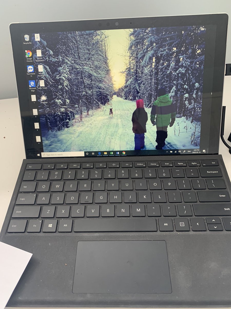 MeganRicketts7's tweet photo. My Surface Pro has made the greatest difference to my learning! This thing does everything quick, and because when I started going back to school I hadn’t touched a computer in 10 years, it gave me the smoothest transition because it’s also a tablet🤘🏻#pccoma200 https://t.co/6BTPBerBk9
