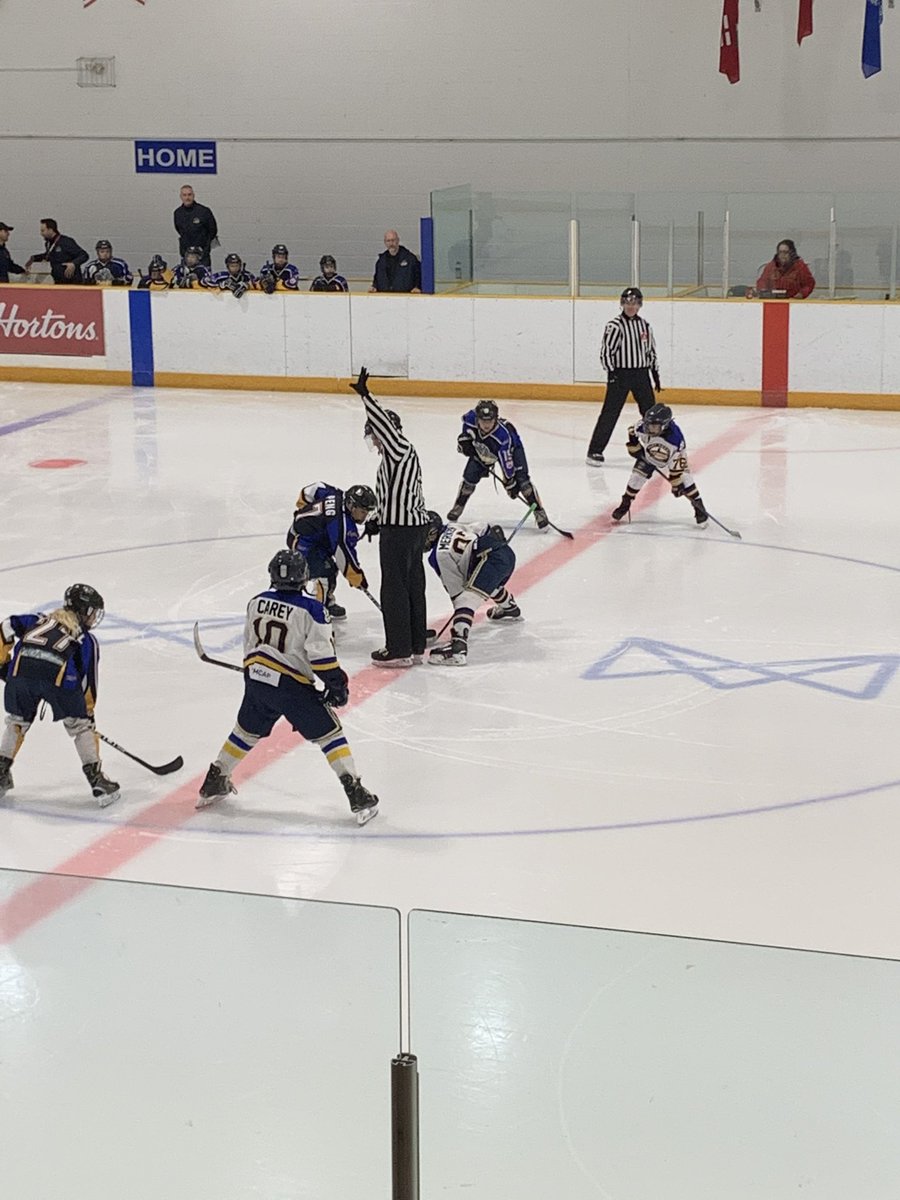 AStorm2009's tweet photo. HERE WE GO!!! #gostormgo #battalionofwarriors @pc_storm_hockey https://t.co/AV4hK26dvF