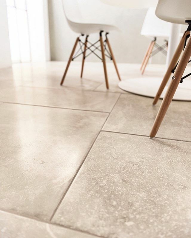 ExSurfaces's tweet photo. Our Modena porcelain tile collection recreates the natural elements of stone, with bold color options and a wide range of sizes and textures to give modern living spaces a truly personal touch. Shown here in Beige. Link in bio.

#exquisitesurfaces #luxur… https://t.co/UY6m3YpEu1 https://t.co/AHrCGgeyf9