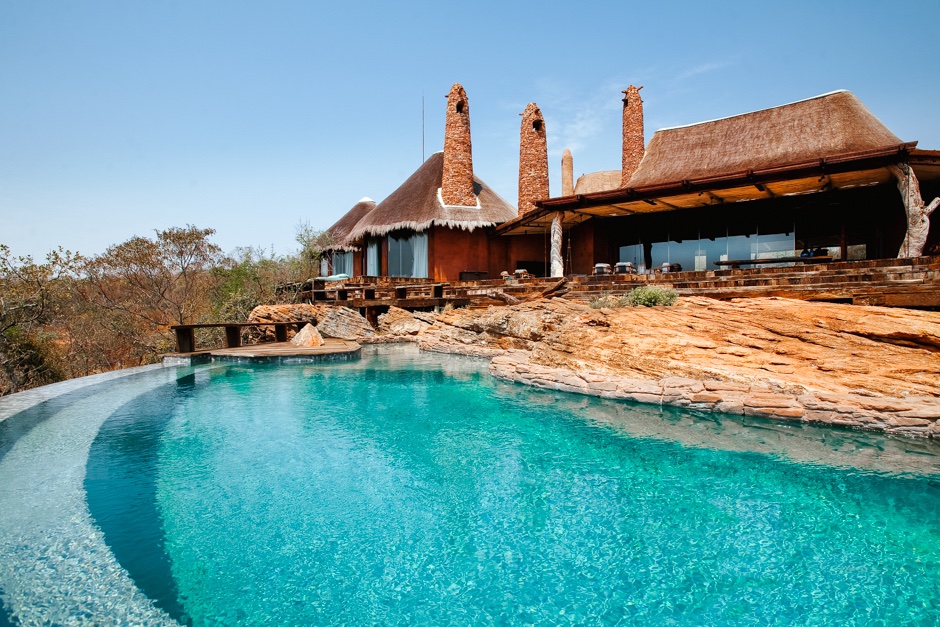 kidandcoe's tweet photo. Paradise found. Experience a once-in-a-lifetime wilderness adventure, all from an ultra-luxurious home base. Book now: https://t.co/yyXAsxIAMW https://t.co/MLBQNoIrCC