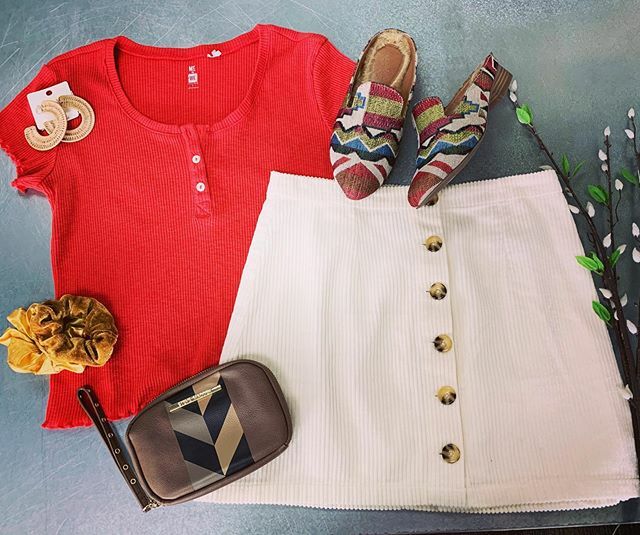 RunwayTacoma's tweet photo. Springtime in the #PNW 
Me to We top: L $8.75
F21 corduroy skirt: M $4.75
Shoes: 6.5 $8.50
Steve Madden wristlett: $8
Earrings: $4
Scrunchies: $1.99 each (we have LOTS) #runwayfashionexchange #tacoma #253 #shop #thrift https://t.co/ZsfdOcjtKD https://t.co/Yd7wBo9BiV